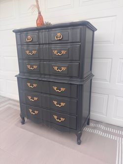 Solid wood Thomasville tall dresser. Free delivery
