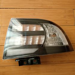 Acura tl taillight right side
