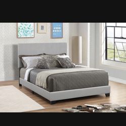 Queen size full-size, or twin size headboard, footboard and rails $200 for a queen 200 for fall or 200 for twin