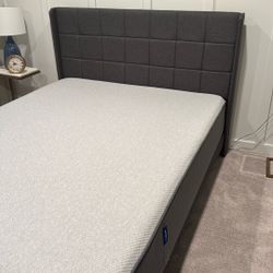 Queen Bed Frame And Mattress 