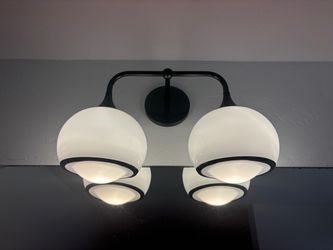 Light fixtures bathroom