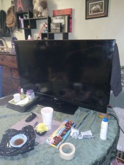 52" TV LG For Sale