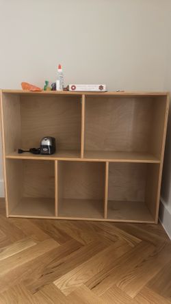 Wooden cubby