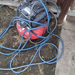 Air compressor
