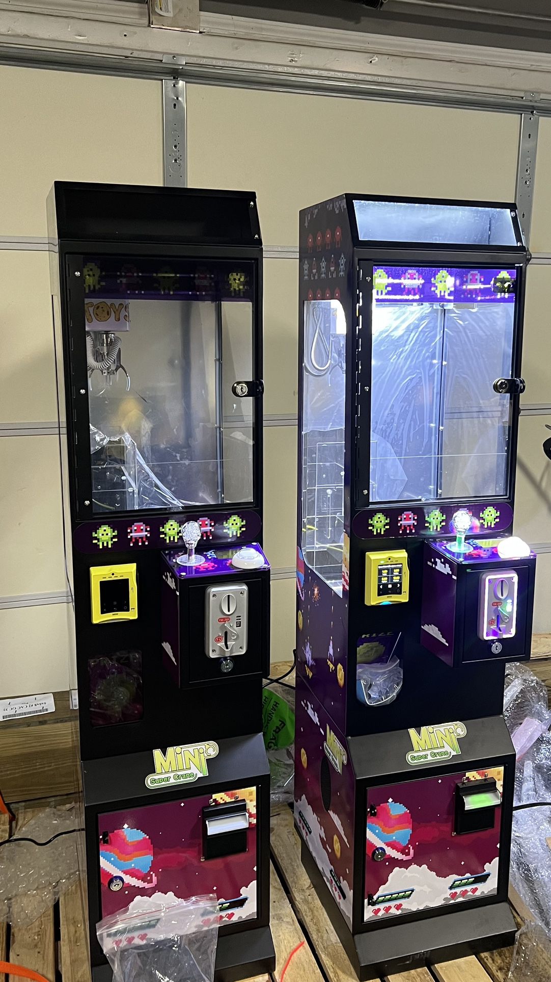 3 Claw Machines With 2 Locations 
