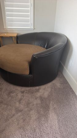 Large Round Swivel Sofa/Chair –