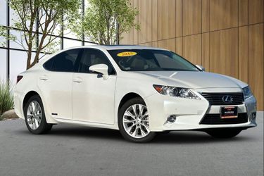 2015 Lexus ES 300h
