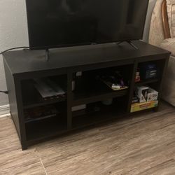 Tv unit/entertainment Center 