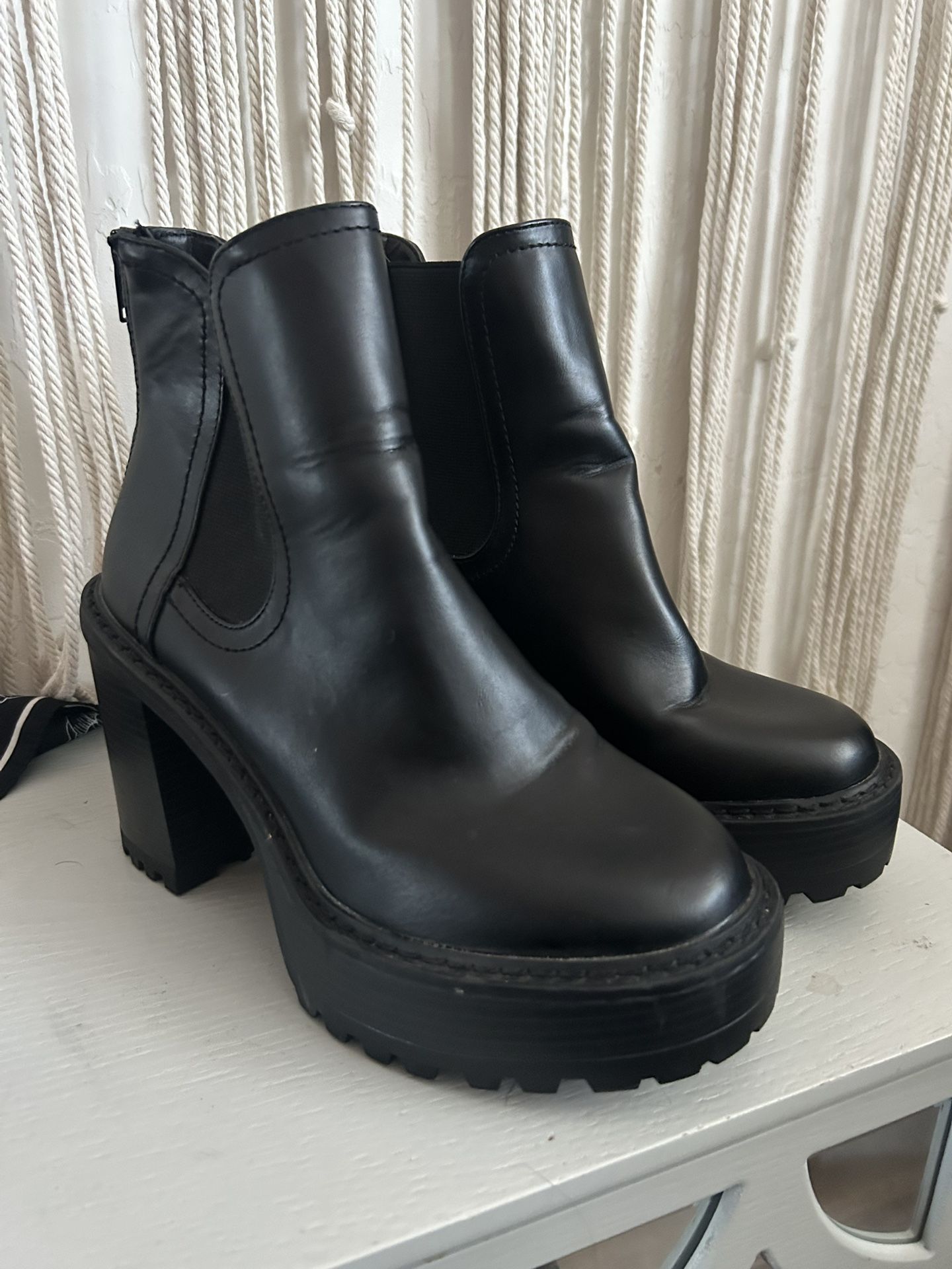 Steve Madden Boots