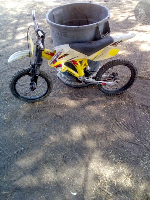 Travis Pastrana 18" X Game Kids Motorcycle Bike