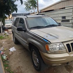 2000 Jeep Cherokee 