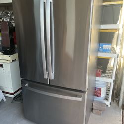 TECHNICIAN SPECIAL - GE Elite Large Fridge And Freezer
