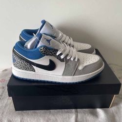Nike Air Jordan 1 Low Dark Blue Sneaker 8
