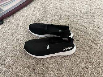Adidas memory foam black slip ons size 7 brand new never worn