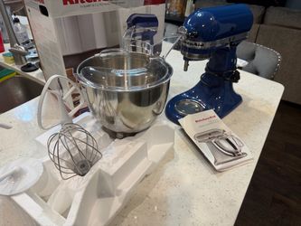 KitchenAid KSM150PS Artisan 5-qt. Stand Mixer. Blue.