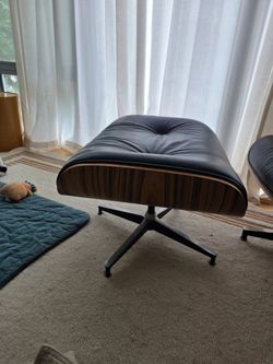 Ottoman (herman miller inspired)