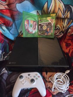 Microsoft Original Xbox One Console 500GB Console with 2 Games
