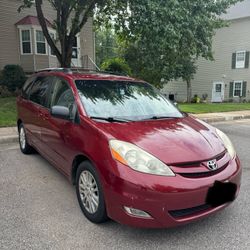 2009 Toyota Sienna XLE
