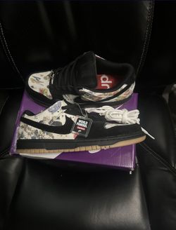 Nike SB Dunk Low Supreme Rammellzee