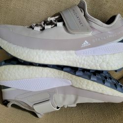 Adidas by Stella McCartney Outdoor Boost Rain Rdy. Women's Sneakers.  Good Condition. 