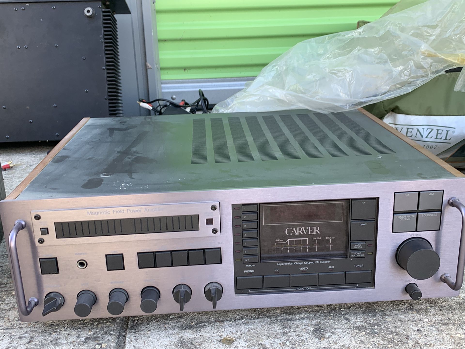 CARVER RECEIVER 2000