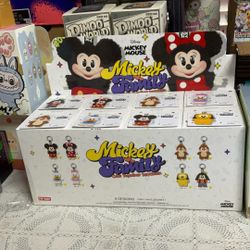 Disney Mickey Family Plush Keychain Whole set 100% Authentic ✅