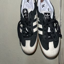 Adidas Sambas