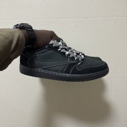 Jordan 1 Travis Scott Phantom 