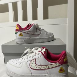 Nike Dragonfruit Sneakers