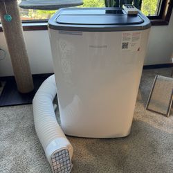 Frigidaire 14,000 BTU AC Unite