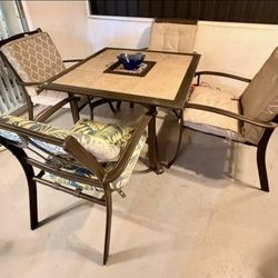 Patio table set with 4 chairs