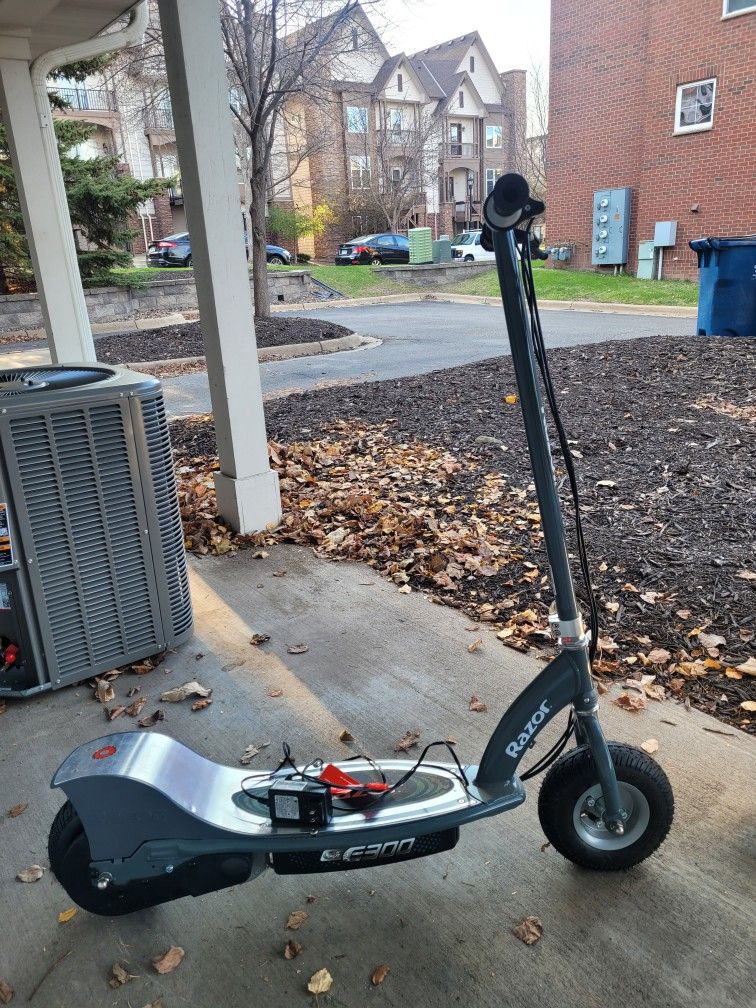 Razor E300 Electric Scooter