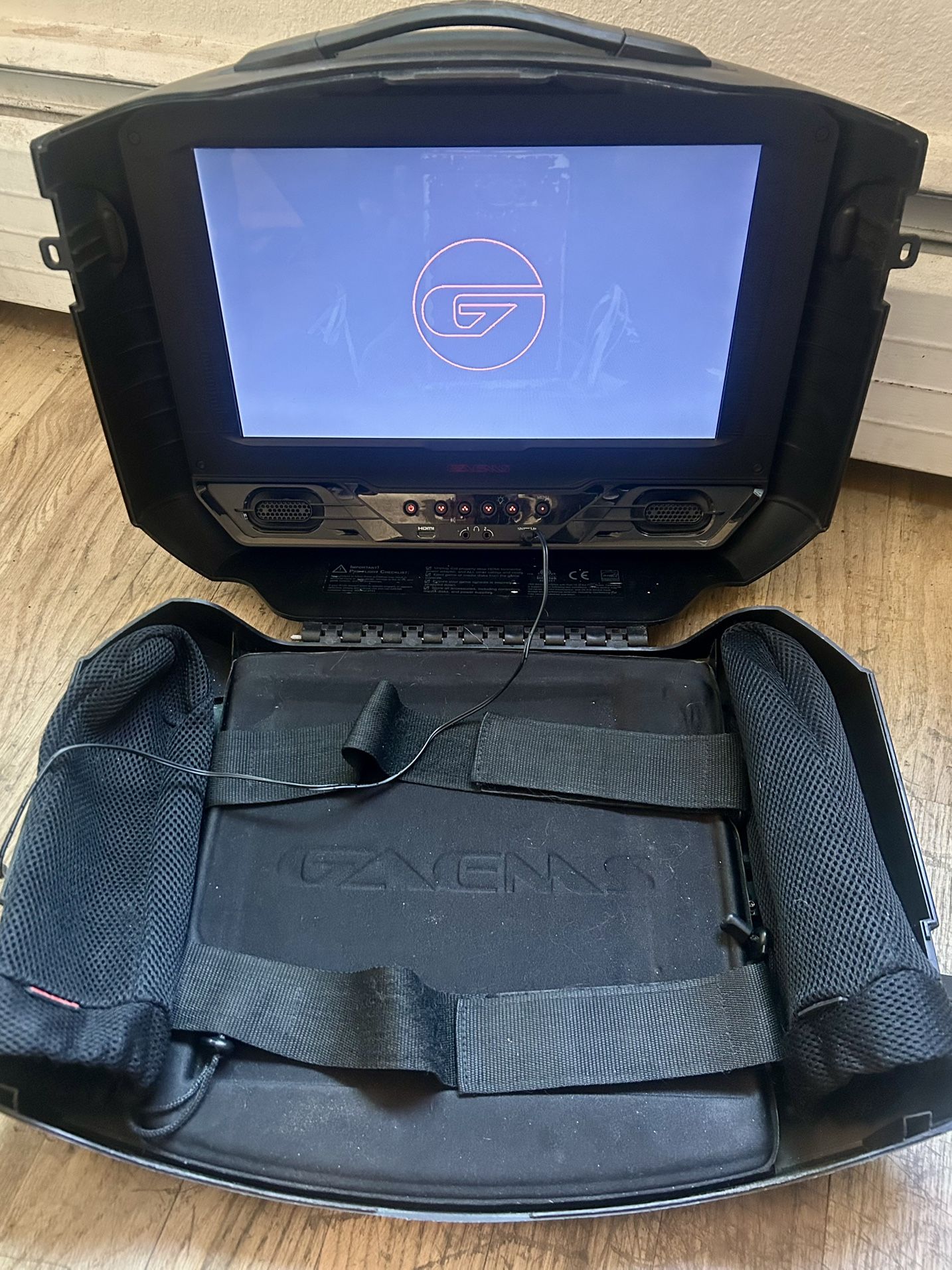 GAEMS Vanguard Portable Gaming Monitor & Case