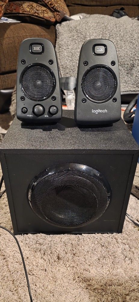 Logitech - Z623 2.1 Speaker System (3-Piece) - Black