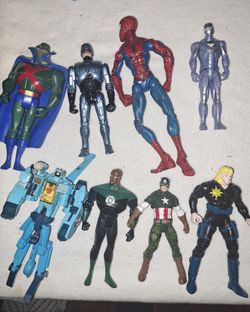 Action Figures 