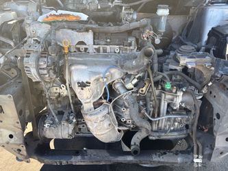 2008-2013 Nissan rogue engine motor & transmission 2.5