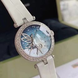 Unique and elegant women‘s watch
