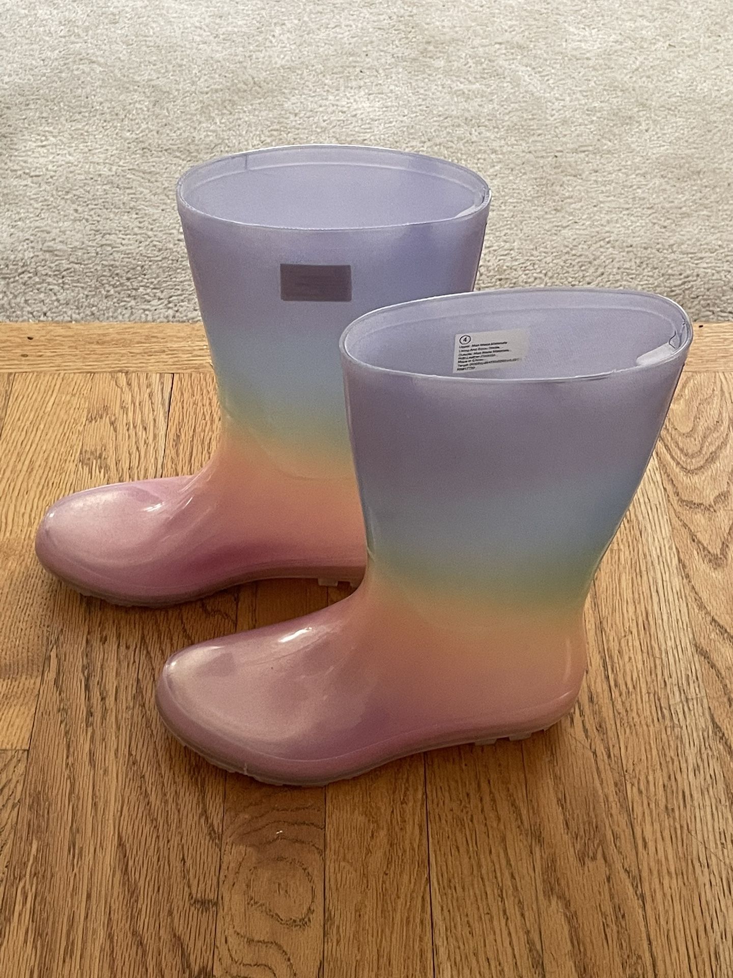 Girls Rain Boots, Outdoor boots, Multicolor Size 4 Cat/Jack Brand