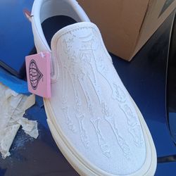 Straye Skate Slip On X Ray Design Size 9 White