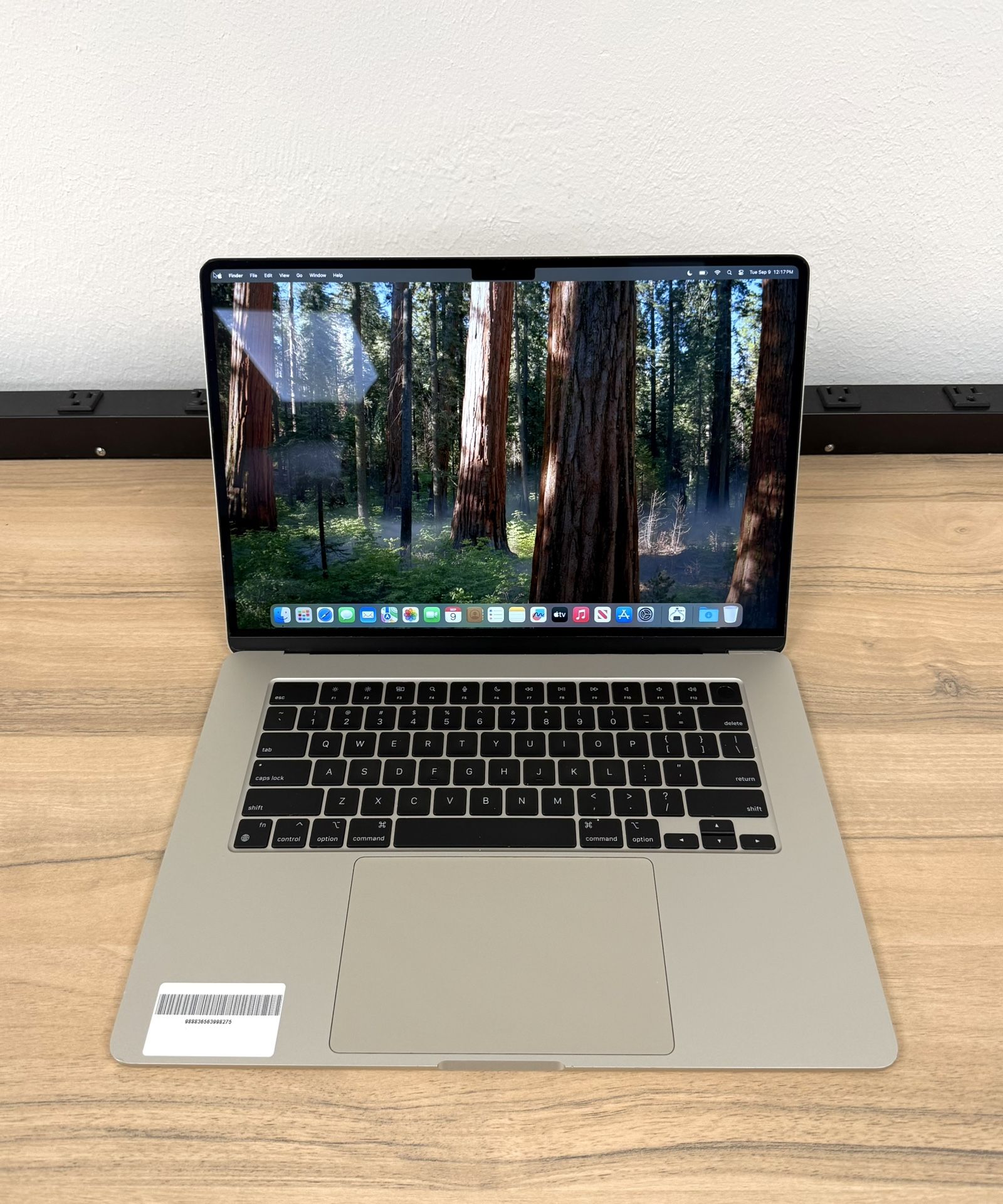 15" MacBook Air M3 8 Core*Apple Care Plus Warranty till 2027