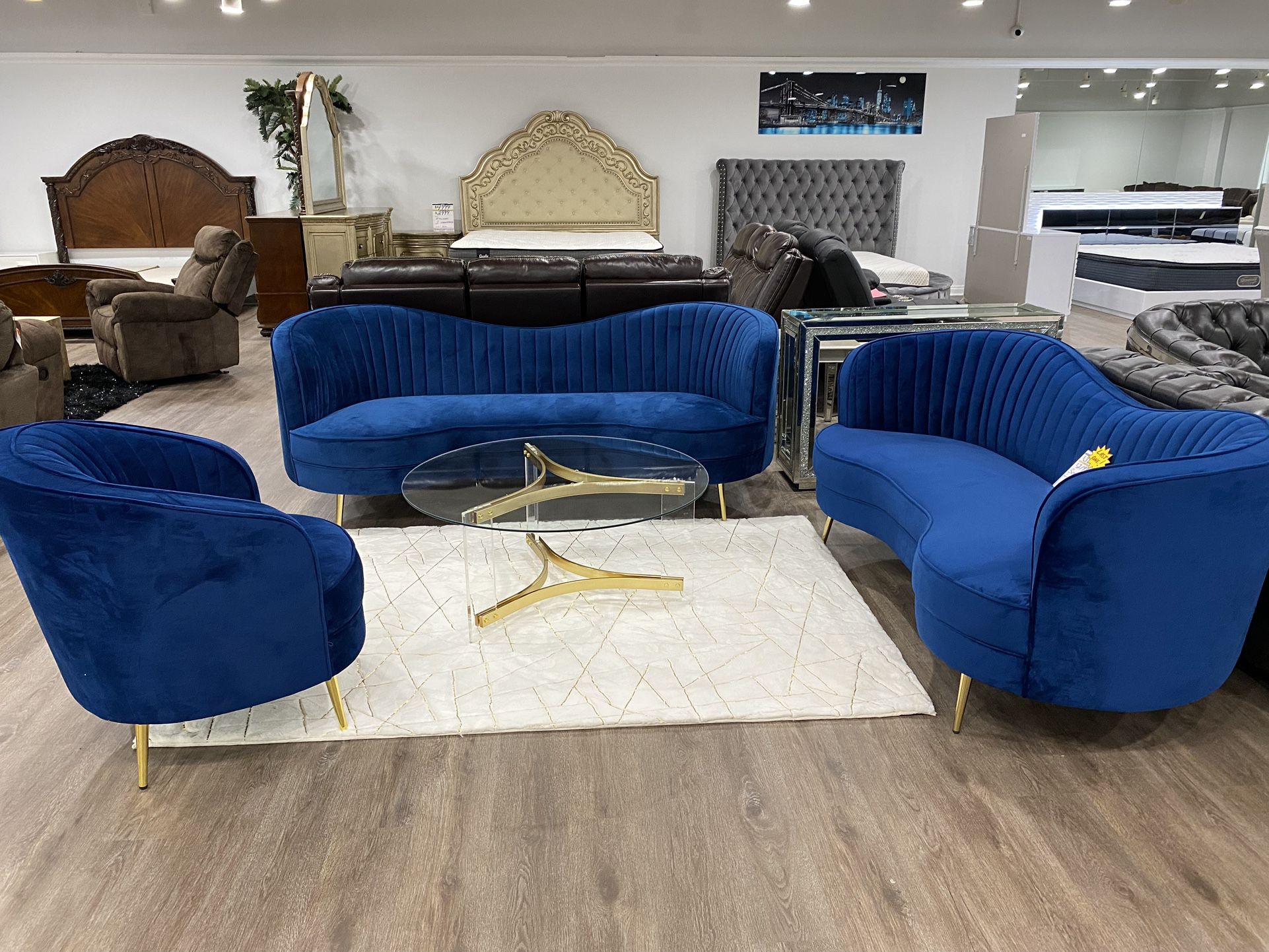 ๐ฅ๐ฅ๐ฅHOT DEALS ON 3PC VELVET SOFA SET $1899๐ฅ๐ฅ