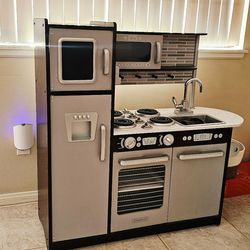 Kid kraft uptown Espresso play kitchen