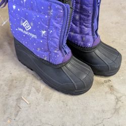 Kids Snow Boots Size 2