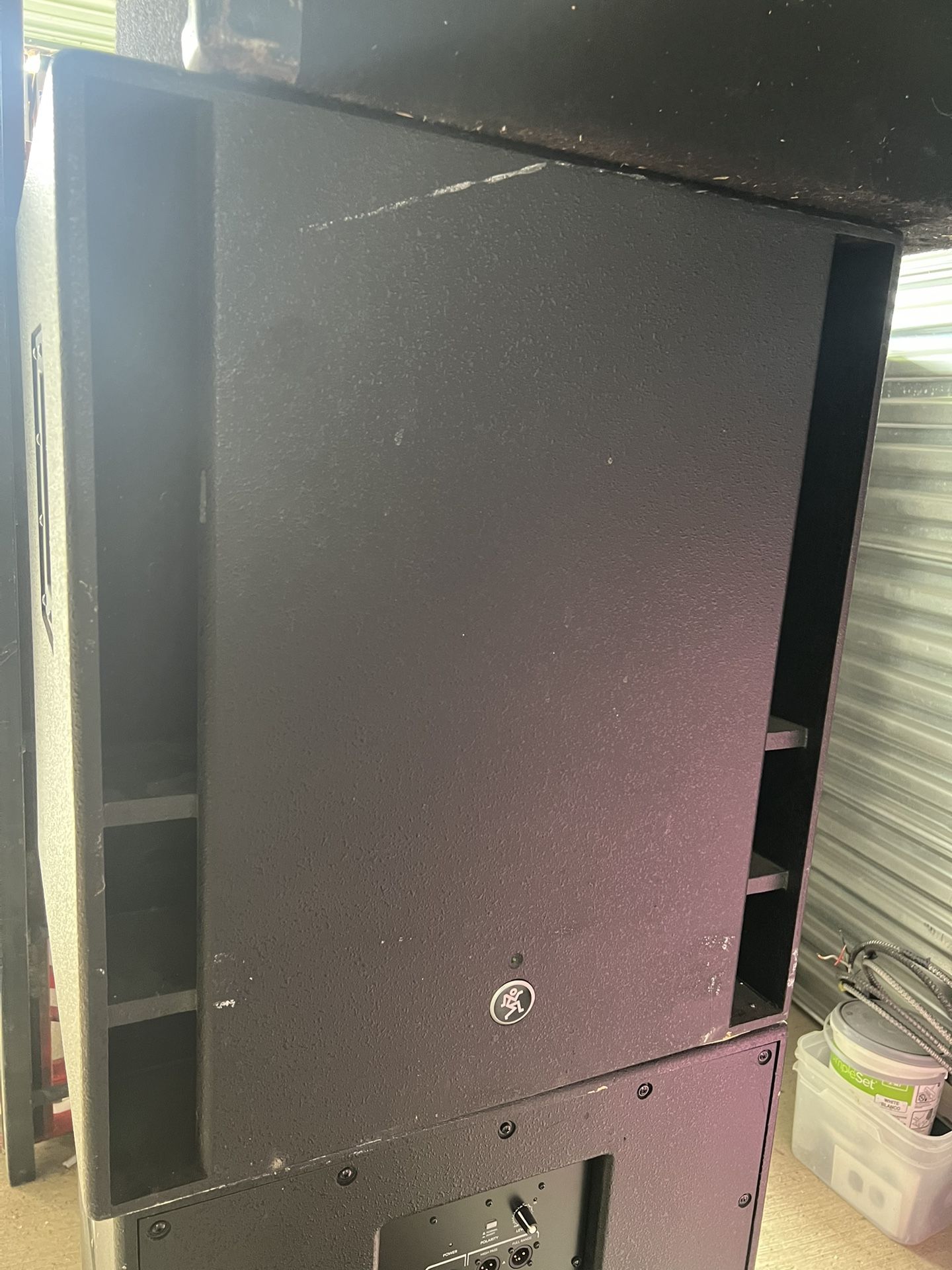 2x Mackie Thump18S 1200W 18" Powered Subwoofer