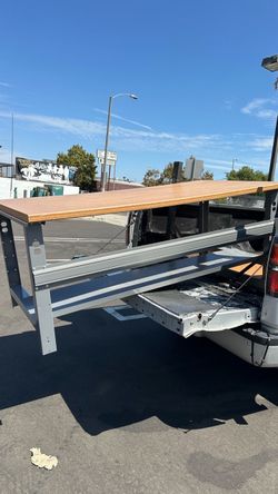 ULINE INDUSTRIAL PROFESSIONAL WORK TABLE