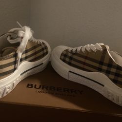 Burberry Shoes