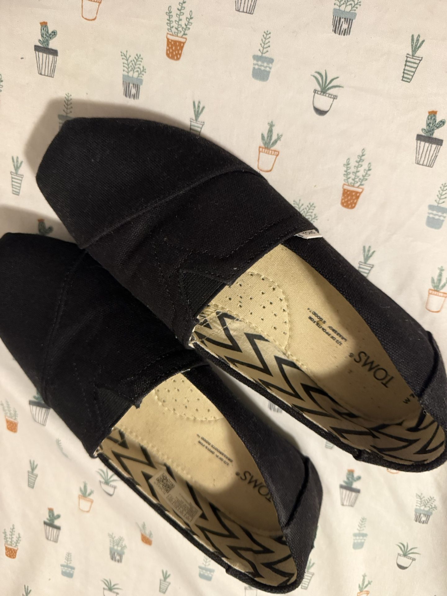 TOMS Black Canvas Shoes 1 time used