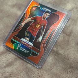 Yeremy Pino Red Prizm World Cup /399