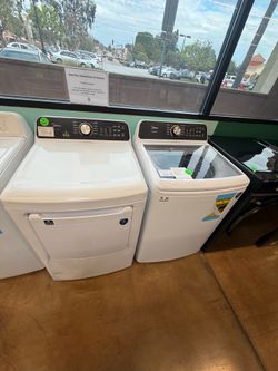 Midea top load washing machine and gas dryer set