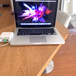 MacBook Pro Microsoft Office 